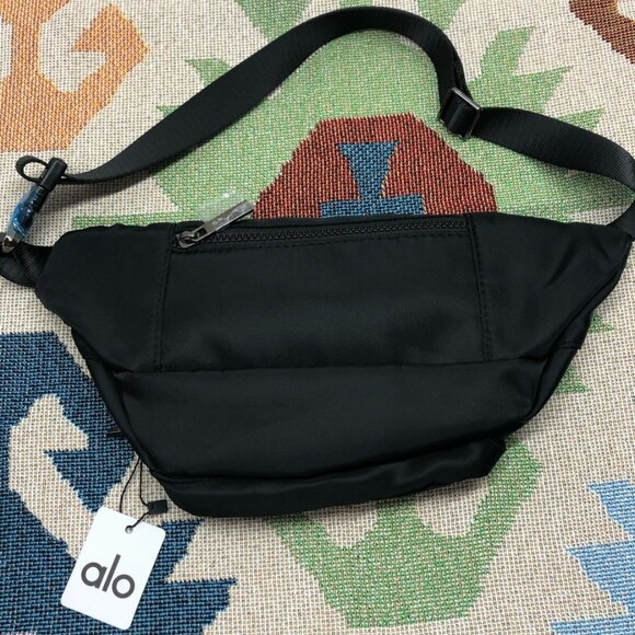 Alo Yoga Black Explorer Fanny Pack 3L Nylon Waist Bag - Picture 3 of 6